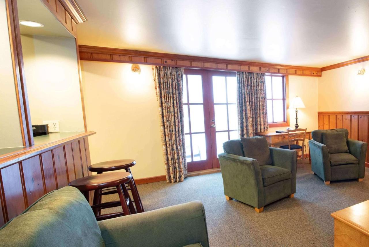 Painter'S Lodge, Trademark Collection By Wyndham Campbell River Esterno foto